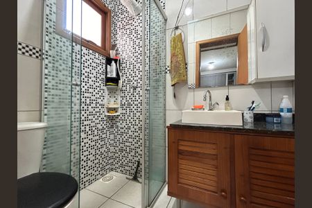 Casa à venda com 60m², 2 quartos e 2 vagasBanheiro