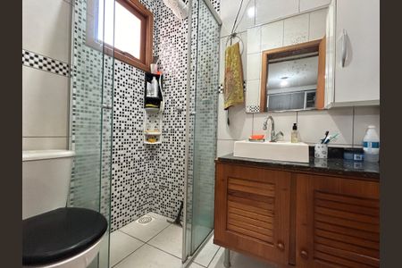 Casa à venda com 60m², 2 quartos e 2 vagasBanheiro
