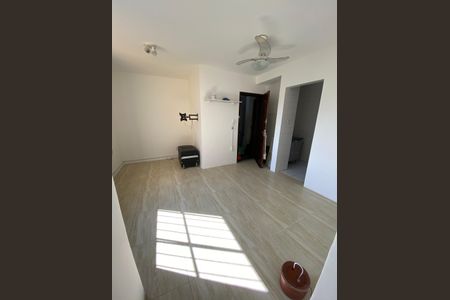 Sala de apartamento para alugar com 3 quartos, 55m² em Vila Laura/brotas, Salvador