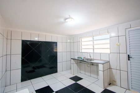 Casa para alugar com 150m², 2 quartos e 2 vagas Casa para alugar com 150m², 2 quartos e 2 vagasCozinha