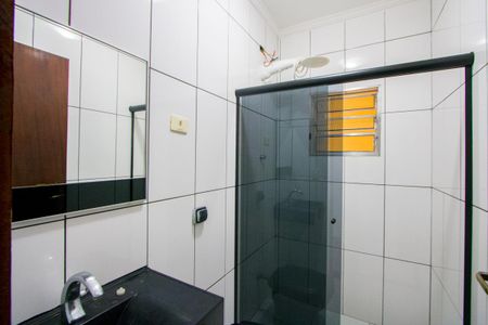 Casa para alugar com 150m², 2 quartos e 2 vagas Casa para alugar com 150m², 2 quartos e 2 vagasBanheiro Social