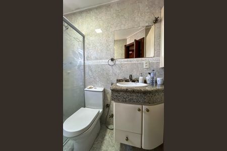 Apartamento à venda com 137m², 3 quartos e 1 vaga Apartamento à venda com 137m², 3 quartos e 1 vagaBanheiro