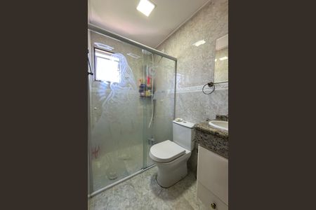 Apartamento à venda com 137m², 3 quartos e 1 vaga Apartamento à venda com 137m², 3 quartos e 1 vagaBanheiro