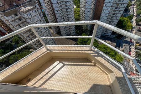 Apartamento à venda com 137m², 3 quartos e 1 vaga Apartamento à venda com 137m², 3 quartos e 1 vagaSacada da suíte