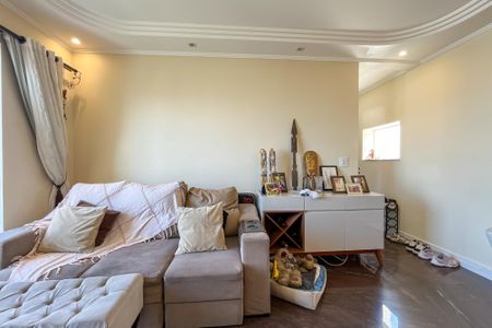 Apartamento à venda com 137m², 3 quartos e 1 vaga Apartamento à venda com 137m², 3 quartos e 1 vagaSala