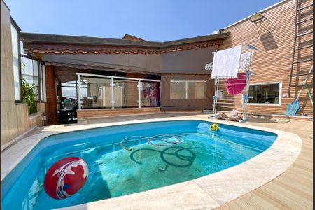 Apartamento à venda com 137m², 3 quartos e 1 vaga Apartamento à venda com 137m², 3 quartos e 1 vagaCobertura