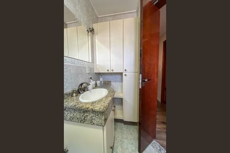 Apartamento à venda com 137m², 3 quartos e 1 vaga Apartamento à venda com 137m², 3 quartos e 1 vagaBanheiro