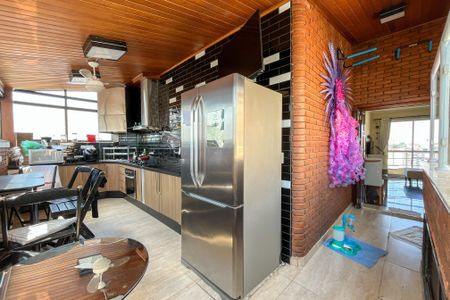 Apartamento à venda com 137m², 3 quartos e 1 vaga Apartamento à venda com 137m², 3 quartos e 1 vagaCobertura