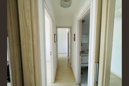 Apartamento para alugar com 58m², 2 quartos e 1 vagaCorredor