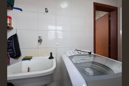 Casa de condomínio à venda com 100m², 2 quartos e 3 vagasÁrea de Serviço