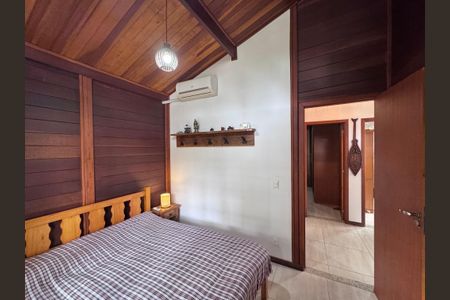 Casa de condomínio à venda com 100m², 2 quartos e 3 vagasQuarto 1