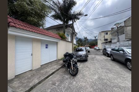 Casa de condomínio à venda com 100m², 2 quartos e 3 vagasFachada
