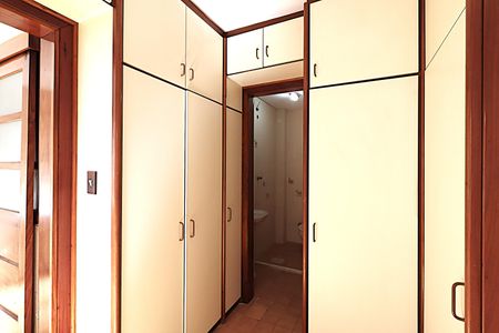 Apartamento para alugar com 142m², 2 quartos e 1 vagaQuarto de Serviço