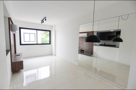 Sala de apartamento para alugar com 1 quarto, 50m² em Vila Isabel, Rio de Janeiro