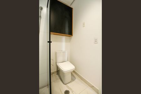 Studio para alugar com 24m², 1 quarto e sem vaga Studio para alugar com 24m², 1 quarto e sem vagaBanheiro social