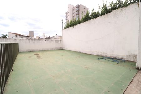 Casa para alugar com 300m², 7 quartos e 4 vagasQuintal