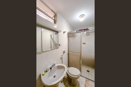 Casa à venda com 192m², 3 quartos e 3 vagas Casa à venda com 192m², 3 quartos e 3 vagasBanheiro da Suíte