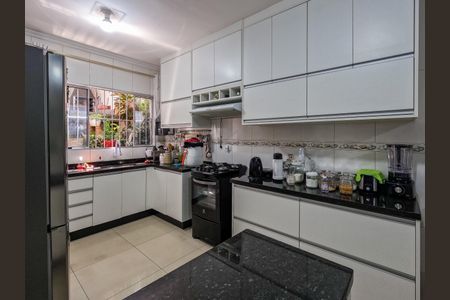 Casa para alugar com 180m², 2 quartos e 1 vagaCozinha