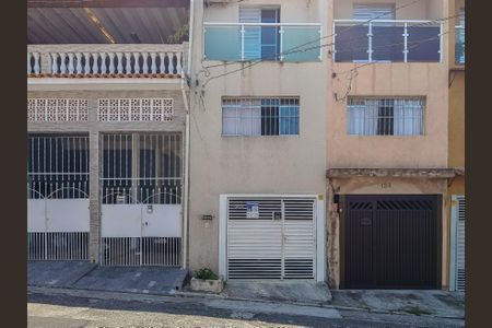 Casa para alugar com 180m², 2 quartos e 1 vagaFachada