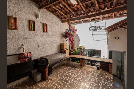 Casa para alugar com 180m², 2 quartos e 1 vagaÁrea de Serviço