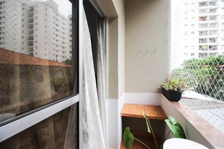 Apartamento à venda com 72m², 2 quartos e 1 vagaVaranda