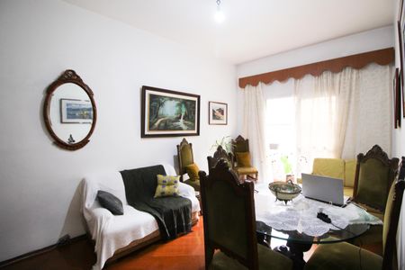 Apartamento à venda com 72m², 2 quartos e 1 vagaSala