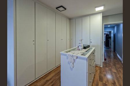 Casa à venda com 250m², 3 quartos e 2 vagas