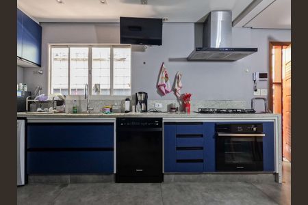 Casa à venda com 250m², 3 quartos e 2 vagas