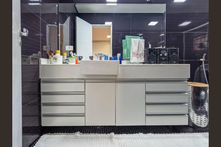 Casa à venda com 250m², 3 quartos e 2 vagas