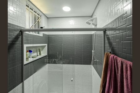 Casa à venda com 250m², 3 quartos e 2 vagas