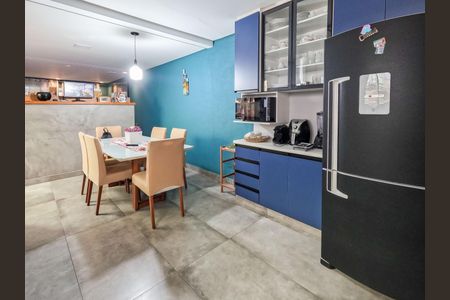 Casa à venda com 250m², 3 quartos e 2 vagas