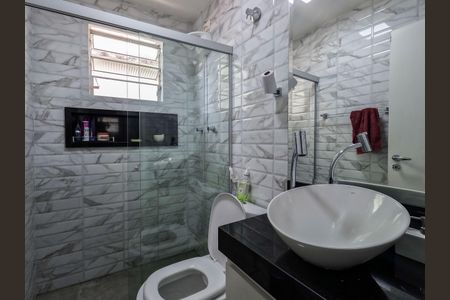 Casa à venda com 250m², 3 quartos e 2 vagas