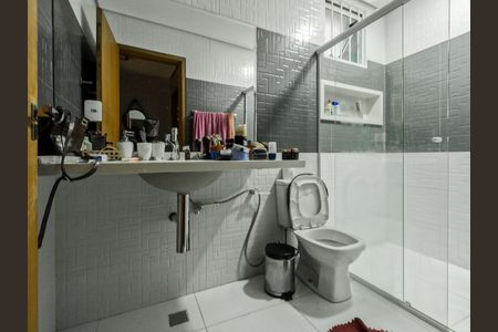 Casa à venda com 250m², 3 quartos e 2 vagas