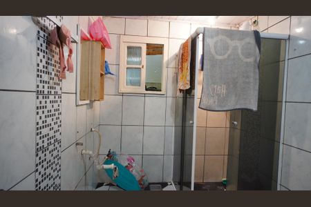 Banheiro suite  de casa para alugar com 2 quartos, 141m² em Aberta dos Morros, Porto Alegre