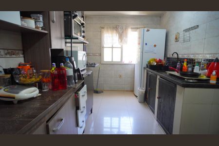 Casa para alugar com 141m², 2 quartos e 20 vagasCozinha 