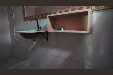 Casa para alugar com 141m², 2 quartos e 20 vagasBanheiro social 