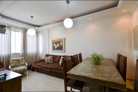 Apartamento à venda com 90m², 4 quartos e 1 vaga Apartamento à venda com 90m², 4 quartos e 1 vagaSala Ambientes