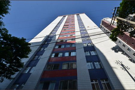 Apartamento à venda com 90m², 4 quartos e 1 vaga Apartamento à venda com 90m², 4 quartos e 1 vagaFachada