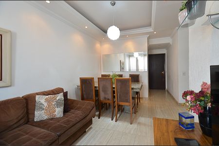 Apartamento à venda com 90m², 4 quartos e 1 vaga Apartamento à venda com 90m², 4 quartos e 1 vagaSala Ambientes