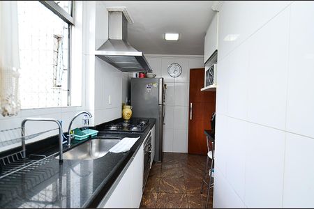 Apartamento à venda com 90m², 4 quartos e 1 vaga Apartamento à venda com 90m², 4 quartos e 1 vagaCozinha