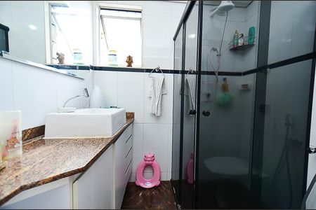 Apartamento à venda com 90m², 4 quartos e 1 vaga Apartamento à venda com 90m², 4 quartos e 1 vagaBanheiro Suite