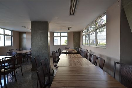 Apartamento à venda com 90m², 4 quartos e 1 vaga Apartamento à venda com 90m², 4 quartos e 1 vagaÁrea comum - Salão de festas