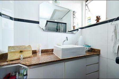 Apartamento à venda com 90m², 4 quartos e 1 vaga Apartamento à venda com 90m², 4 quartos e 1 vagaBanheiro Suite