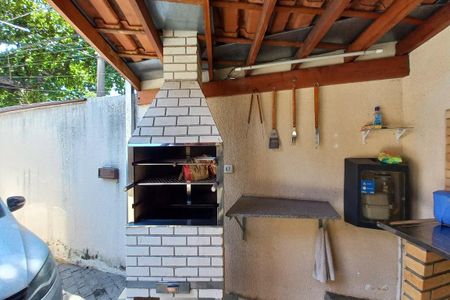 Casa à venda com 250m², 3 quartos e 2 vagasÁrea comum - Churrasqueira