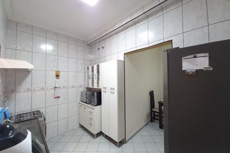 Casa à venda com 250m², 3 quartos e 2 vagasCozinha 