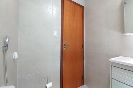 Casa à venda com 250m², 3 quartos e 2 vagasBanheiro