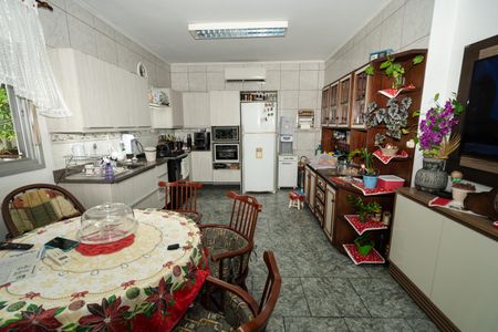 Casa à venda com 250m², 4 quartos e 1 vagaCozinha
