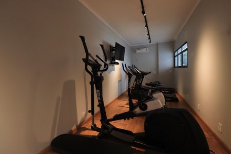 Apartamento à venda com 280m², 4 quartos e 4 vagasÁrea comum - Academia