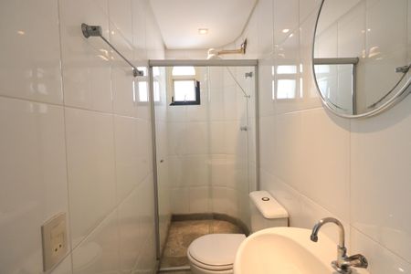 Apartamento à venda com 280m², 4 quartos e 4 vagasBanheiro de serviço