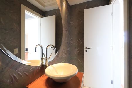 Apartamento à venda com 280m², 4 quartos e 4 vagasLavabo